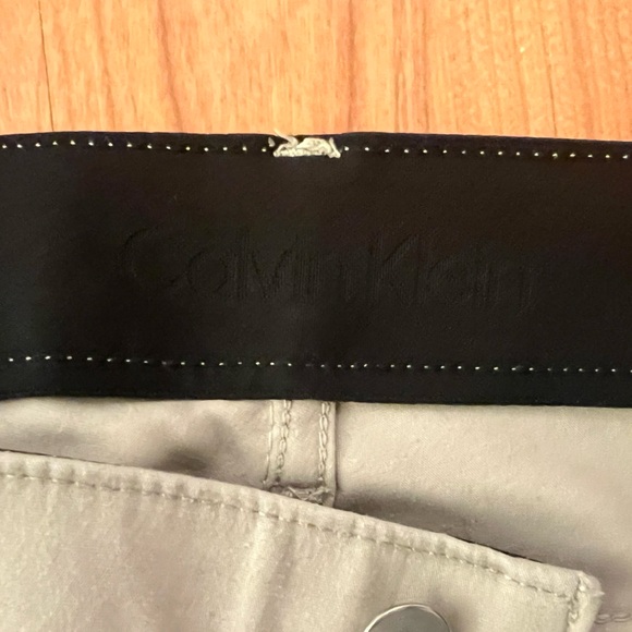 Men’s Calvin Klein Pants - Picture 3 of 5